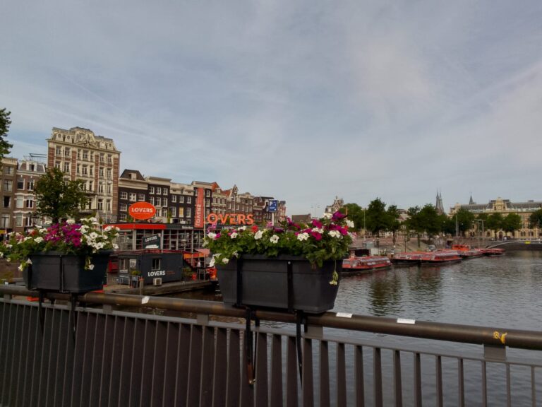 Amsterdam Layover Guide: What to Do With 4, 6, 8, or 12 Hours