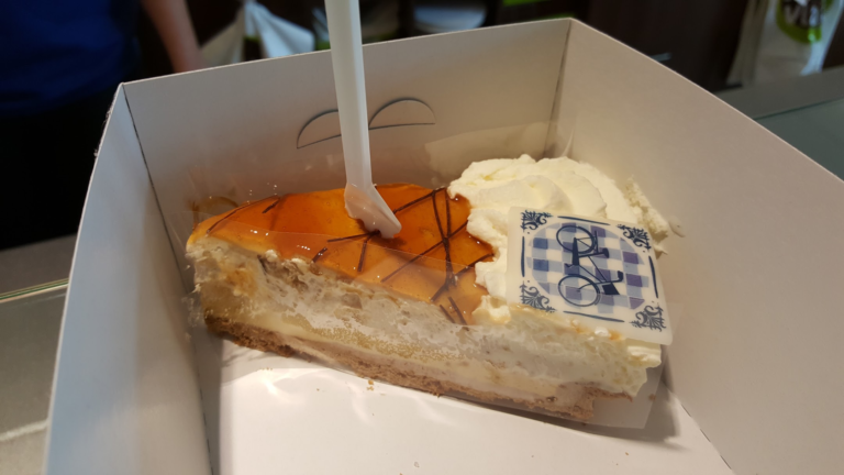 Best Foods to Try in Amsterdam: A Halal-Friendly Food Guide